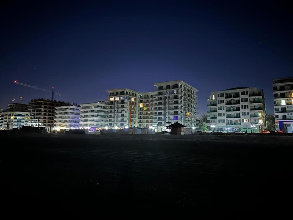 Anias Front View Of The Black Sea 14B Navodari Exterior photo